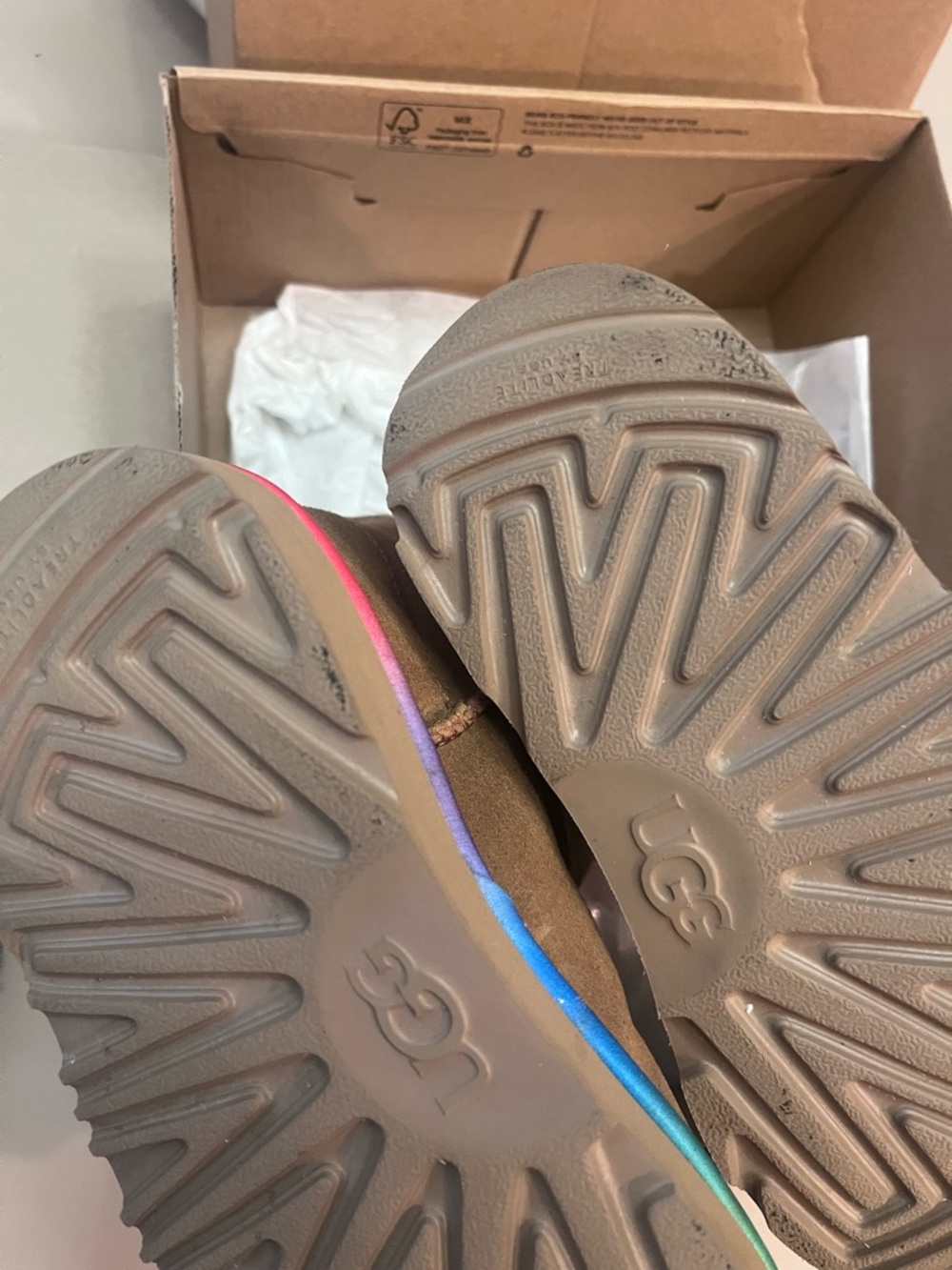 UGG Kids Classic Short II Rainbow Boots - Chestnut - Picture 6 of 8